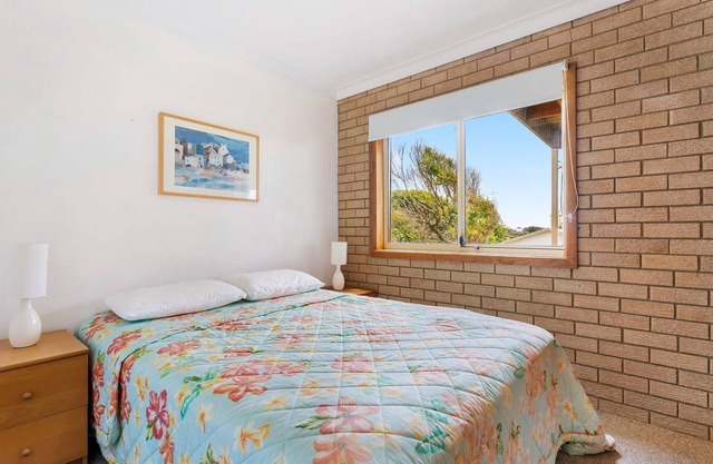 2 of 3 Bay Lane - Close to golf course