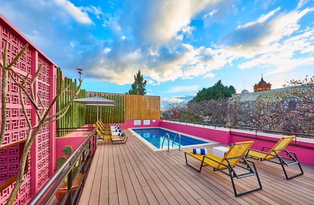 2 Pet-Friendly Rooms with Direct Access to Jalatlaco’s Artistic Scene