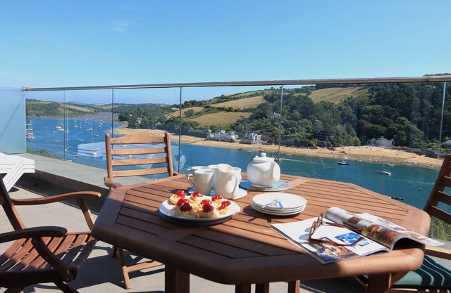 2 POUNDSTONE COURT, family friendly, with a garden in Salcombe