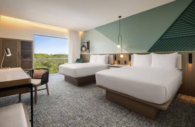 2 Queen Beds, Courtyard Curacao, Outdoor Pool, Central Willemstad