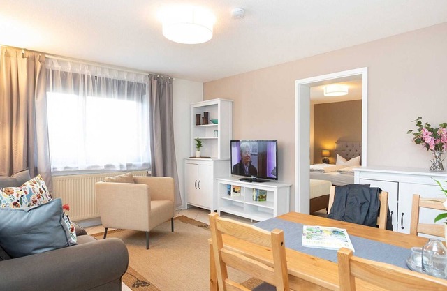 2-raumferienwohnung II - Ferienzimmer und -wohnungen mit Seeblick