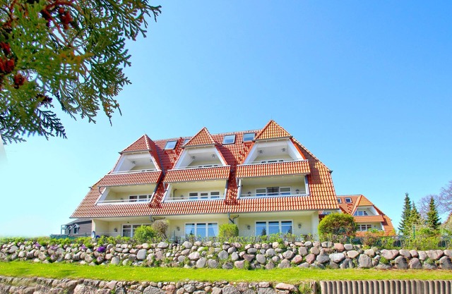 2-room vacation apartment near the harbor with balcony - Hafenhäuser Breege FeWo 05