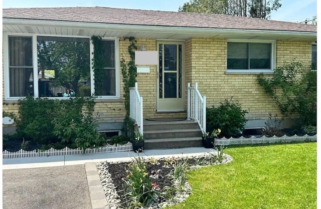 2 Rooms in London, ON