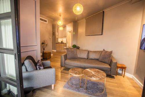 2 Sleeper with King Bed at Point Waterfront