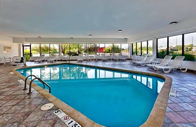 2-Star Hotel ∙ Hampton Inn Columbus/Delaware I-71 North