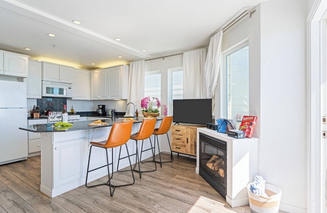 2 Studios at Cayucan Bungalows by AvantStay | Ocean Views + Walk to the Pier