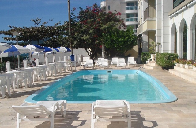 2 suites, sea front, 6 people