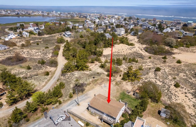 2 Units/6BR, Pet Friendly-Large Yard-Walk to Beach-Fire Pit-40 Min to Salem, MA