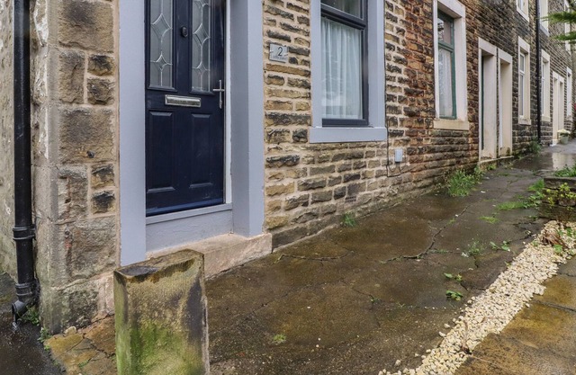 2 UNITY STREET, pet friendly, with open fire in Barnoldswick