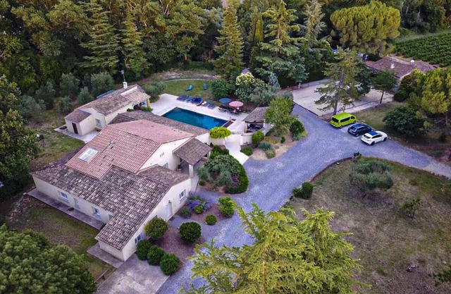 2 villas privées 17 personnes maximum piscine privée et chauffée sans vis à vis