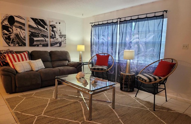 #2 WALKING DISTANCE FROM THE BEACH
