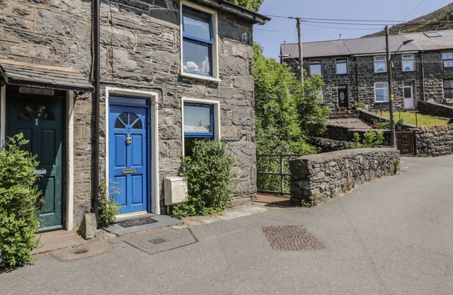 Waterloo Cottage Blaenau Ffestiniog 