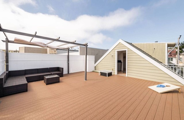 20 Guest Oasis | Spacious SF Skyline Getaway!