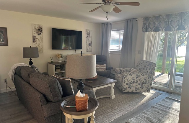 20 min. To Cooperstown NY. nlake front rental one bedroom.extra sleeping space.