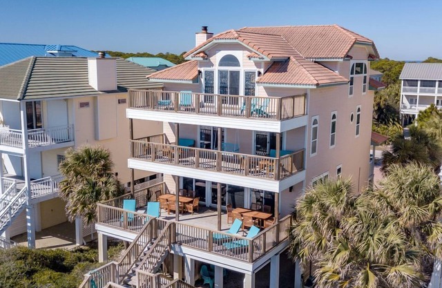 20% OFF FALL! 5BR/4.5BA, Sleeps 22, Elevator, Pet Friendly