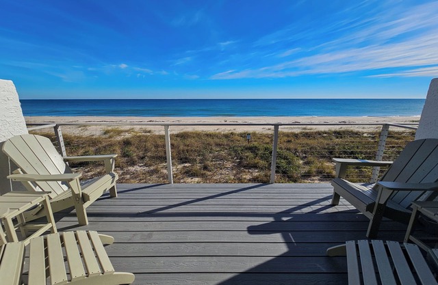 20% OFF FALL! Remodeled bathrooms! BEACHFRONT condo, Community Pool
