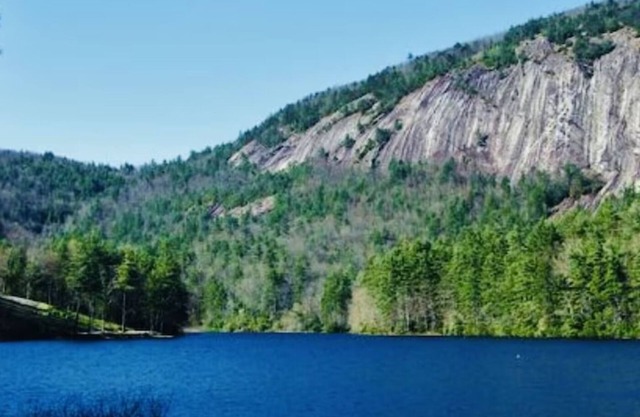 20% off Nov/Dec - Lovely Mountain Villa-Close to Amenities-Walk to Fairfield Lk