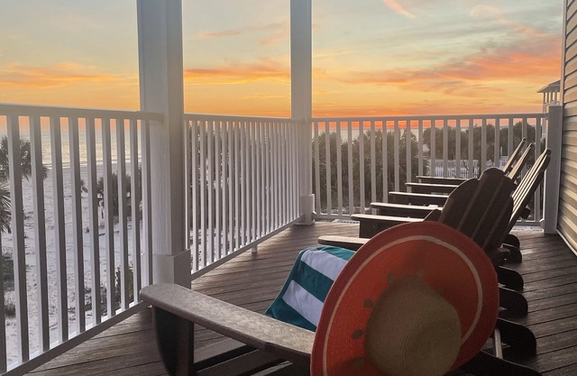20% off weekly/monthly Winter time! Relaxing, family-friendly home on the Gulf!
