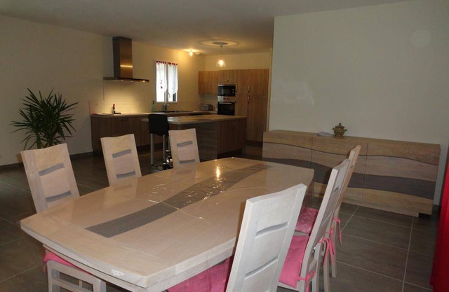 200 m² House ∙ 4 bedrooms ∙ 8 guests