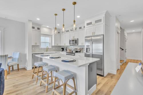 200 Olive Shell Court