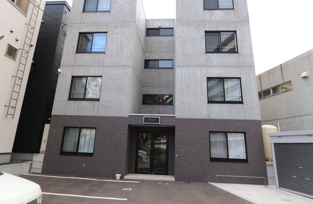 203 Japan's three biggest night views at the foot of Mt.Moiwa, Sapporo / Spacious 54㎡ / Highway bus from Chitose Airport / Quiet room / Up to 5 people per room