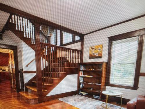 203 Waltham Place
