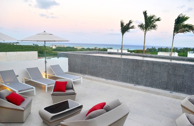 204 1 bedroom apt with pool 5 min walk to the beach