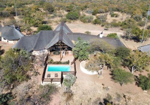 205 Zebula 4 Bedroom with 2 bedroom Cottage