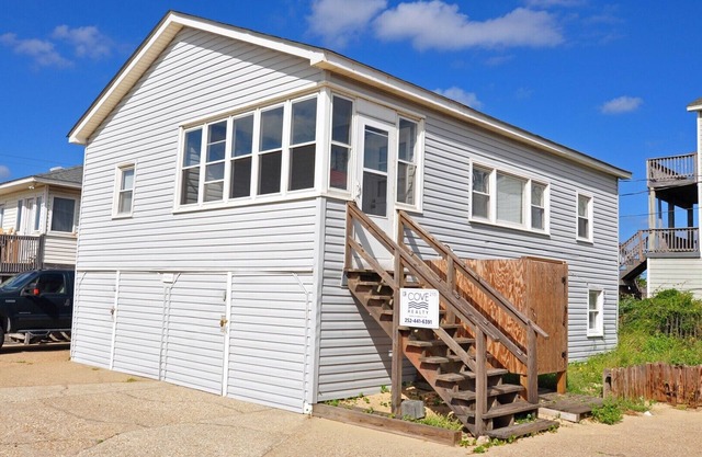 215 - Ocean Side Rental Home in South Nags Head within Steps to the Beach
