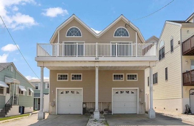 220 40th Street East