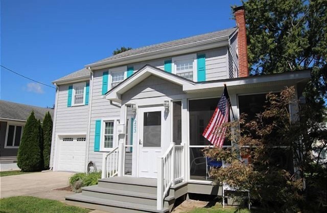 223 Hickman St.- Spacious, well kept home!