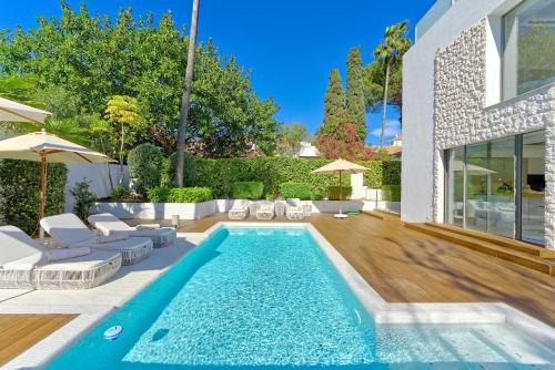 2244 new modern luxury villa in puerto banus