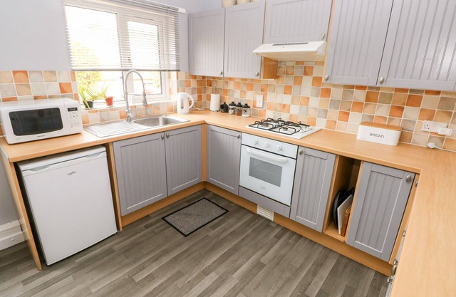 23 CHARLES THOMAS AVENUE, family friendly in Pembroke Dock