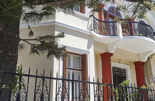 240m² Listed Art Deco Villa in Rhodes city center