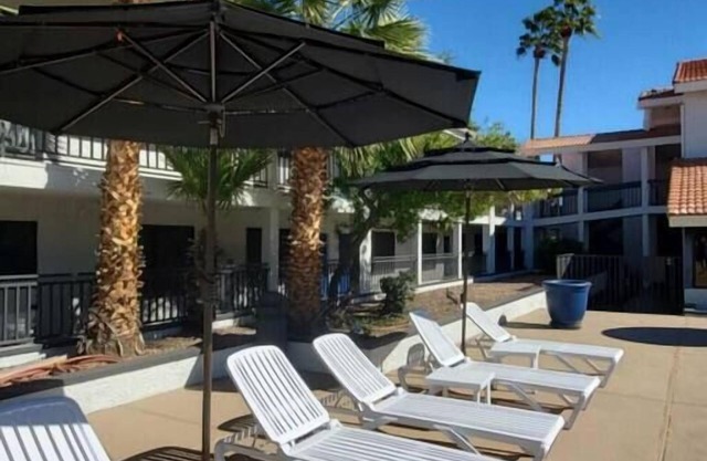 245 Lovely Mesa Studio with King - Hot Tub & Pool