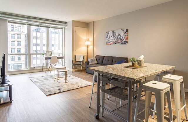 246P · Dtown Luxury Style | 2 Min to Stadium