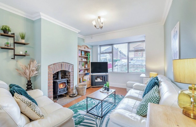 25 Appledore Gardens