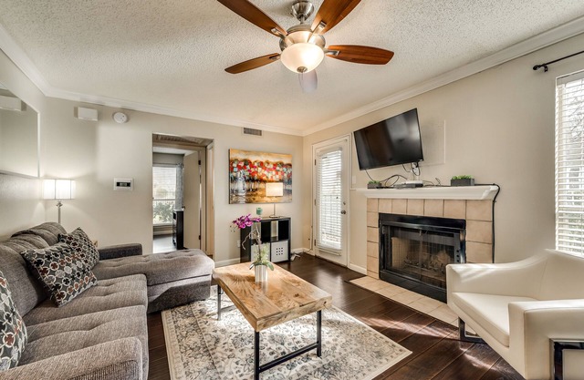 25% OFF Cozy 1BD Condo, HWY161/183, DFW South - Irving