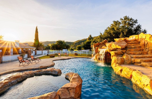 25%Off Sept WkDays! Amazing Pool, Hot Tub, V-Ball