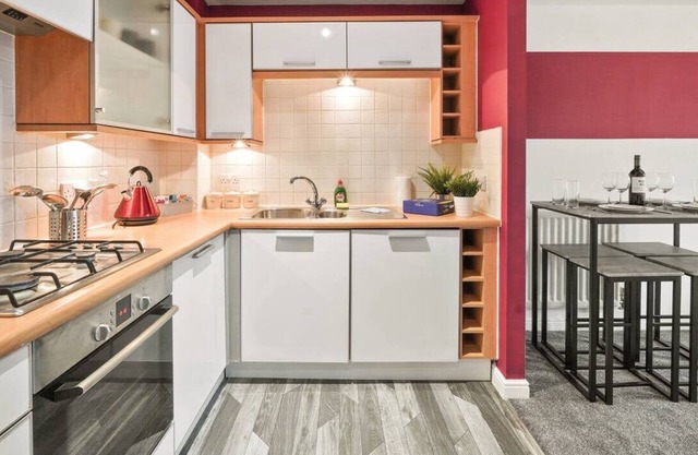 25 Off Weekly Contractor & Family Apt