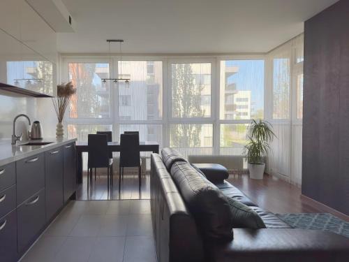 25C Apartment