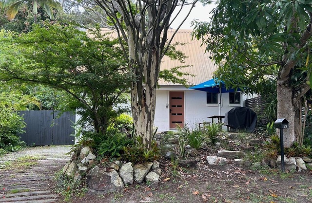 27 Green Valley Drive - Rainbow Beach. Beach Chalet, Pets welcome