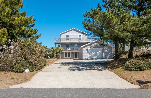 2875 - MOJO'S, Beautiful oceanfront home to spot dolphins and see crashing waves