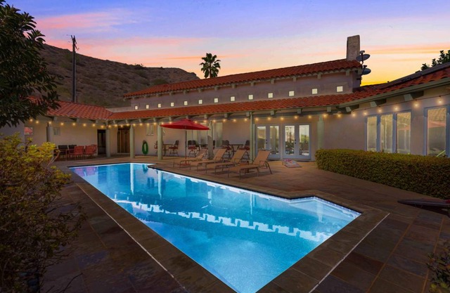 293 m² House ∙ 4 bedrooms ∙ 12 guests