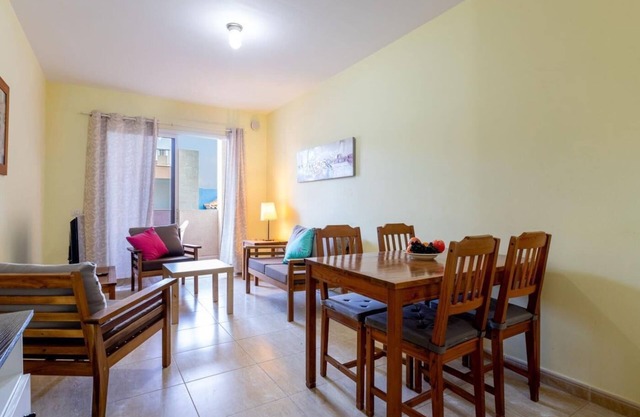 2A Apartment Abrigos, Wifi and balcony