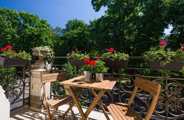 2bdr, 2bth Vanilla 6 Apartment in old town