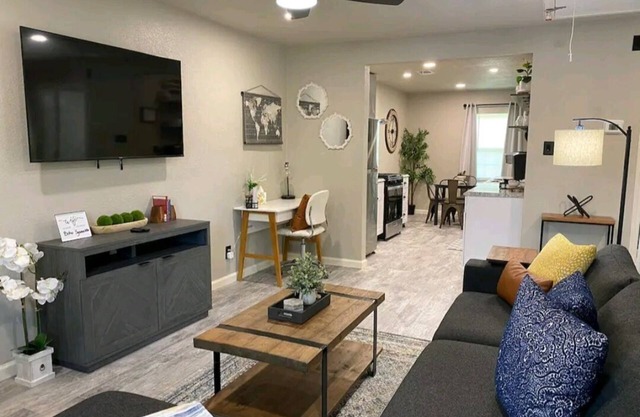 2bdr Oasis in Pasadena