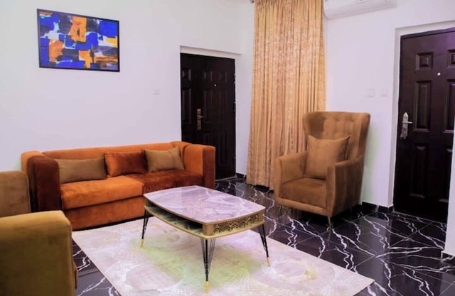 2bedroom with POOL, GYM, Wi-Fi, 24hrs power
