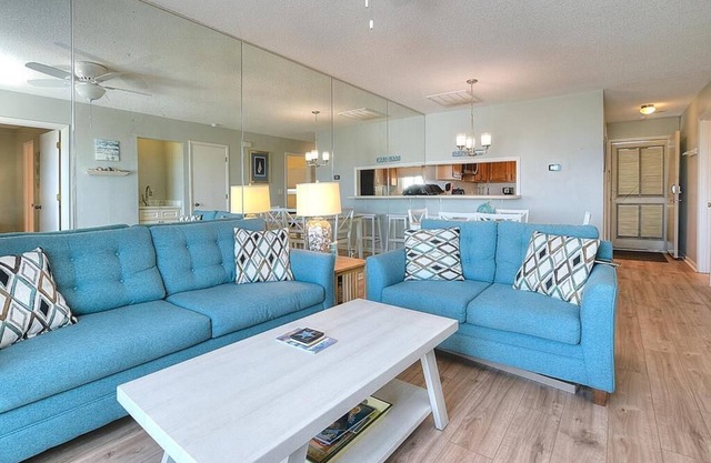 2BR/2 BA Ocean View Condo in Caswell Beach, Pool, Sleeps 4