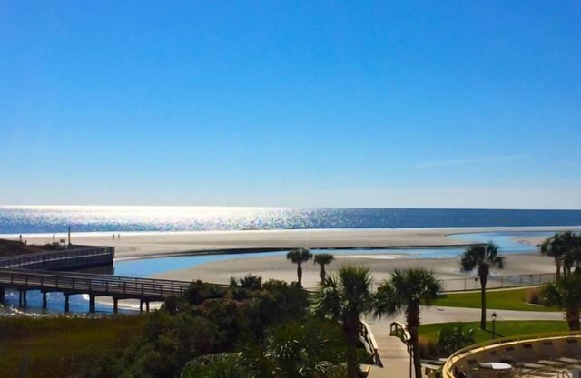 2BR/2BA View of the Ocean from Every Room! New Kitchen & Baths! + Beach Locker!